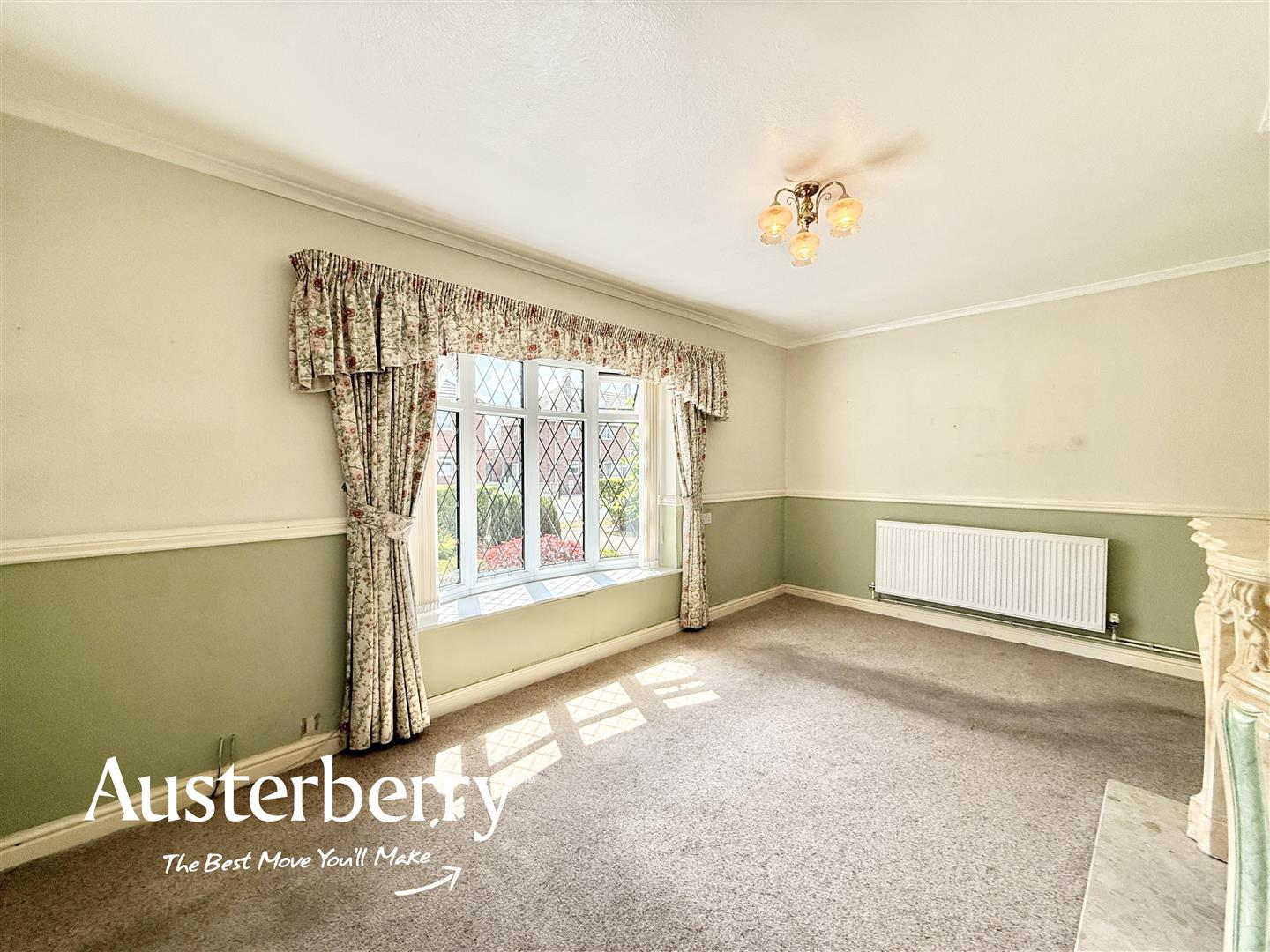 3 bed property in Waterside Drive, Stoke-On-Trent